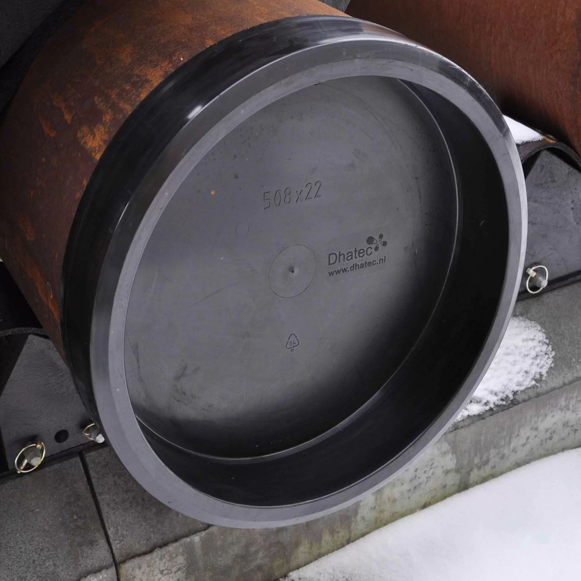 Recessed Cap
